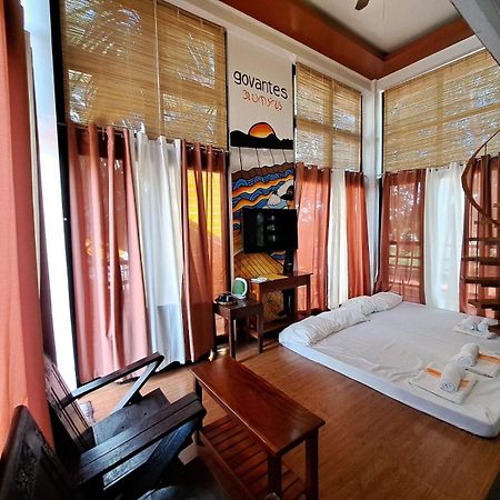 The Bistro House - Loft Unit - Vigan Apartment ภายนอก รูปภาพ