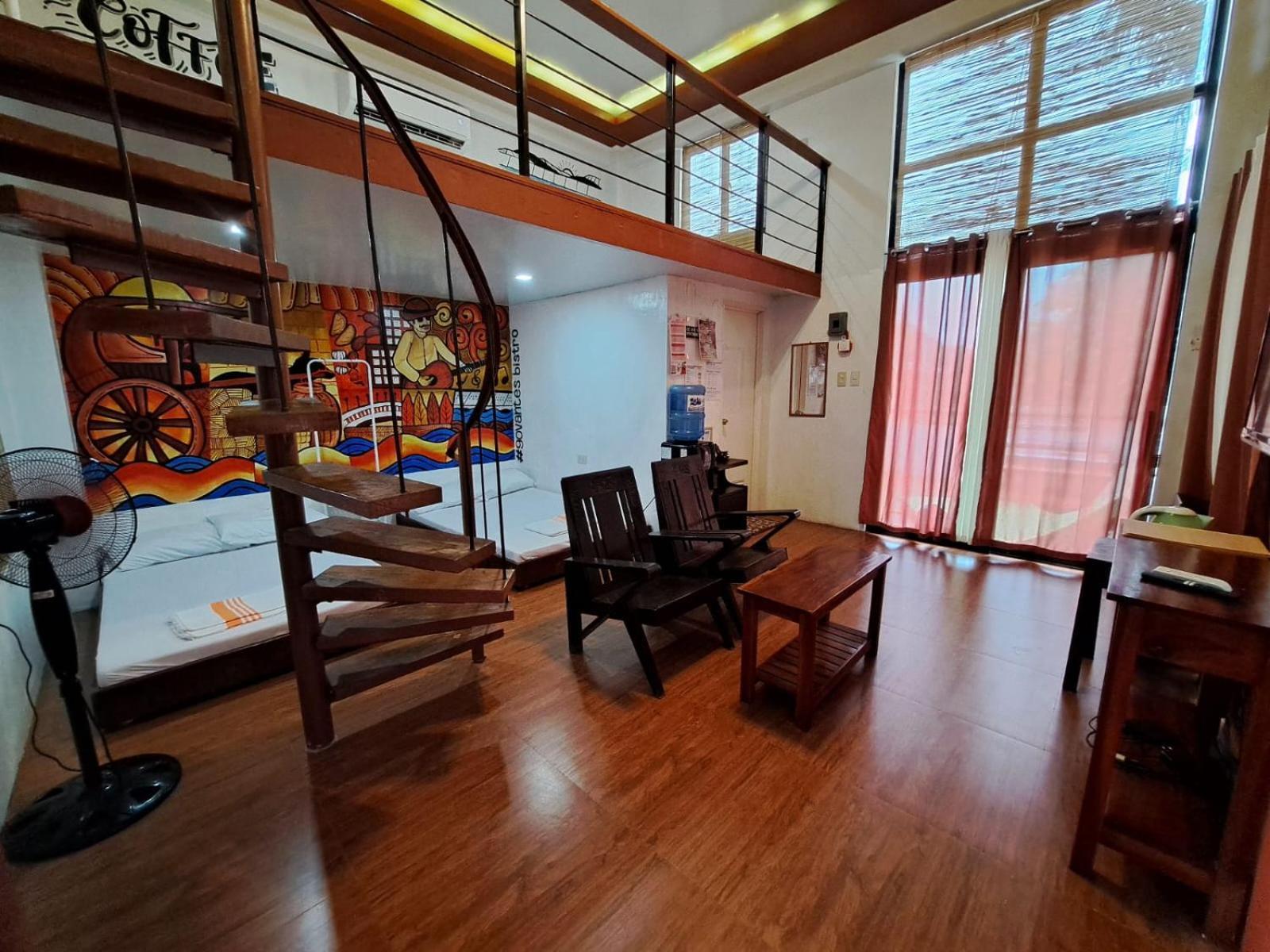 The Bistro House - Loft Unit - Vigan Apartment ภายนอก รูปภาพ