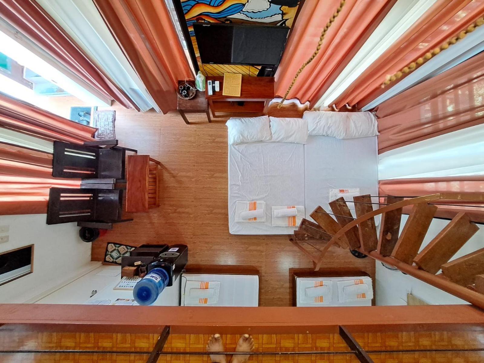 The Bistro House - Loft Unit - Vigan Apartment ภายนอก รูปภาพ