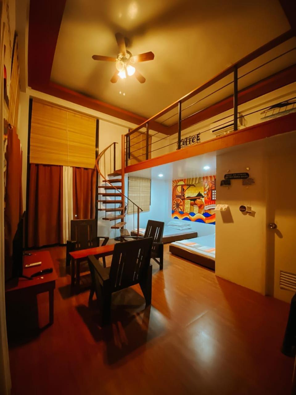 The Bistro House - Loft Unit - Vigan Apartment ภายนอก รูปภาพ