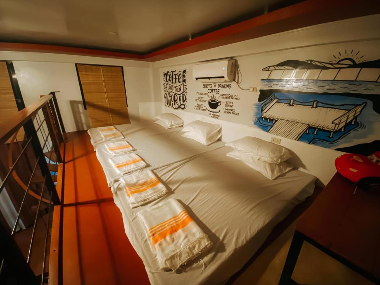 The Bistro House - Loft Unit - Vigan Apartment ภายนอก รูปภาพ